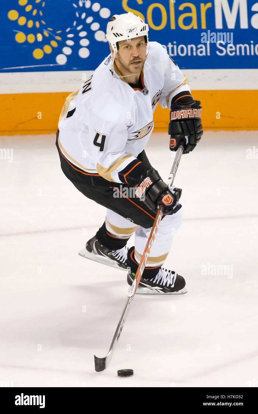 Alex burrows hi-res stock photography and images - Alamy