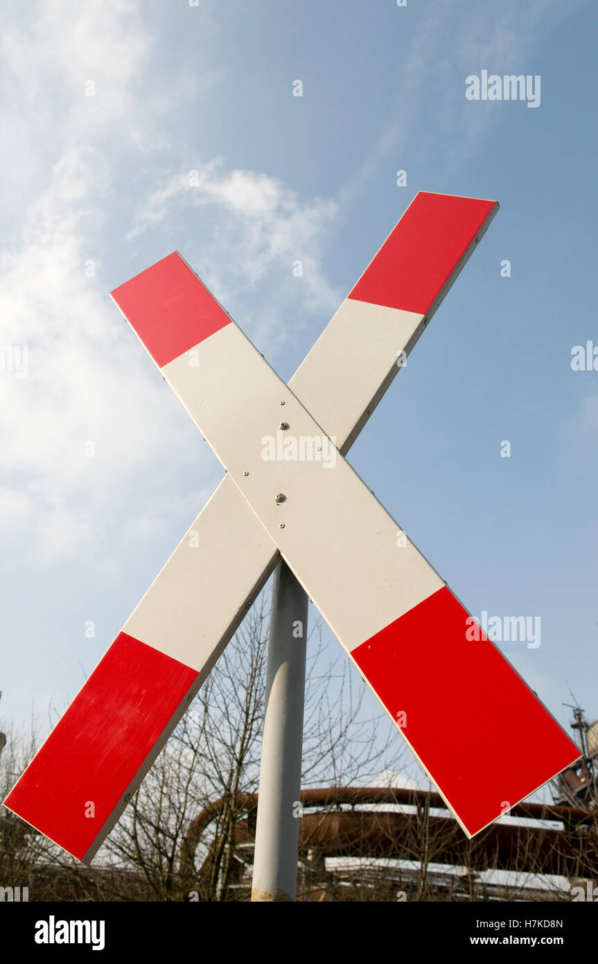 German Railroad Crossing Sign High Resolution Stock Photography And Images Alamy