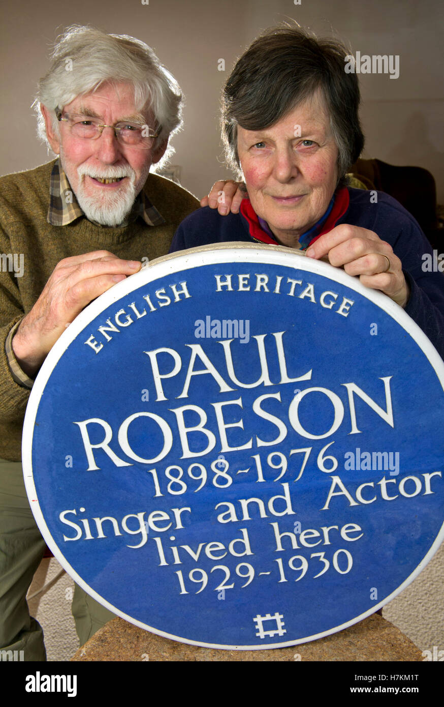 Ceramic Commemorative Plaques where Frank & Sue Ashworth & son Justin make the blue plaques that are seen on houses.a UK Stock Photo