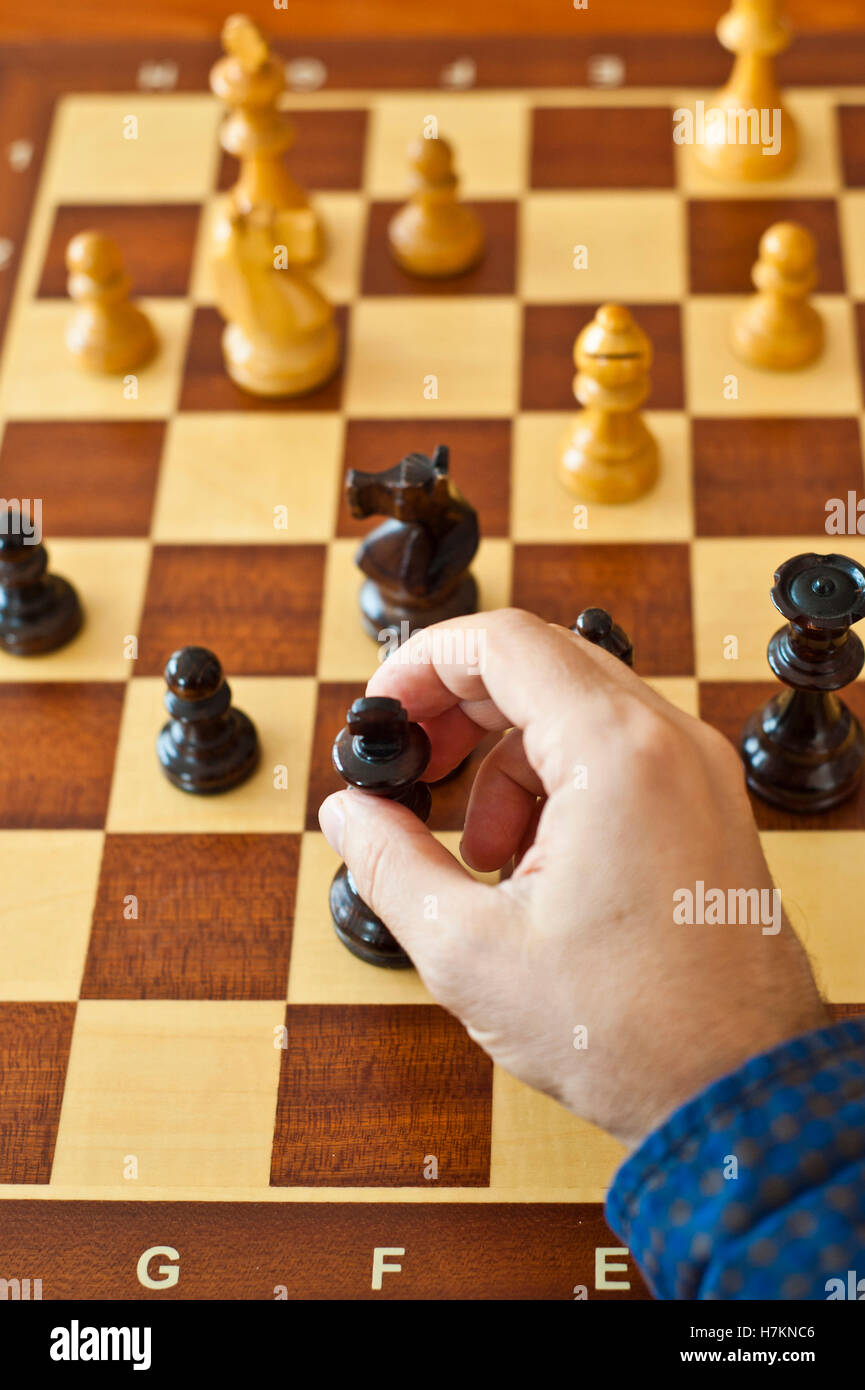 3,200+ Play Chess Online Stock Photos, Pictures & Royalty-Free Images -  iStock