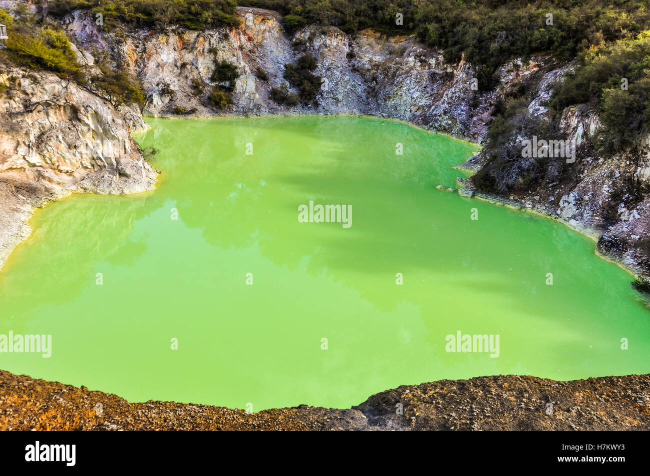 Devil's Bath in the wonderland of the Wai-o-tapu geothermal area, near ...