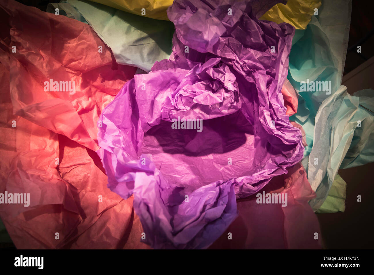 Colorful gift papers hi-res stock photography and images - Alamy