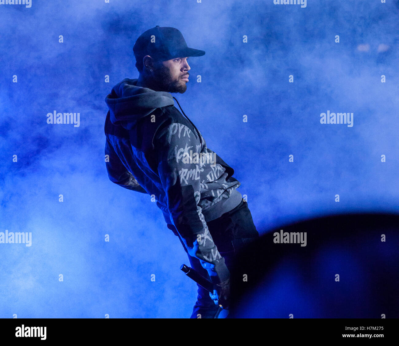 Chris brown left hi-res stock photography and images - Page 3 - Alamy