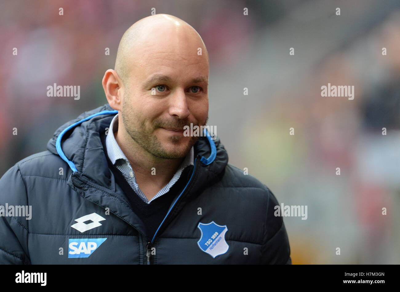 Hoffenheim's sports director Alexander Rosen reacting before the Bundesliga  soccer match between FC Bayern Munich and 1899 Hoffenheim at Allianz Arena  in Munich, Germany, 5 November 2016. PHOTO: ANDREAS GEBERT/dpa Stock Photo  - Alamy