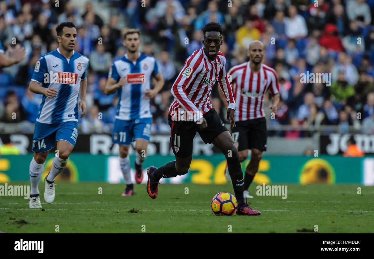Barcelona Spain 06th Nov 2016 Inaki Williams With The Ball La Stock Photo Alamy