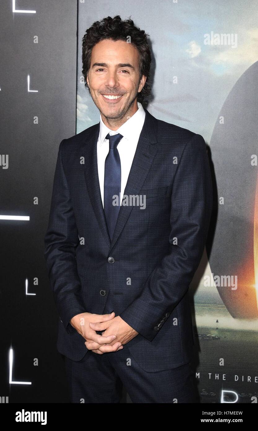 Los Angeles, CA, USA. 6th Nov, 2016. Shawn Levy at arrivals for ARRIVAL
