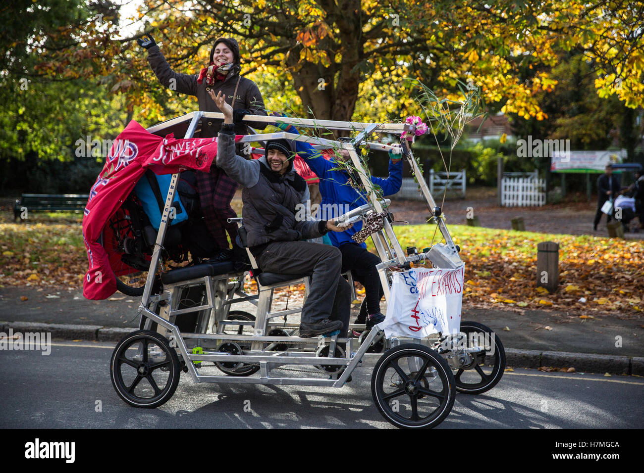 Pedal bus hires stock photography and images Alamy