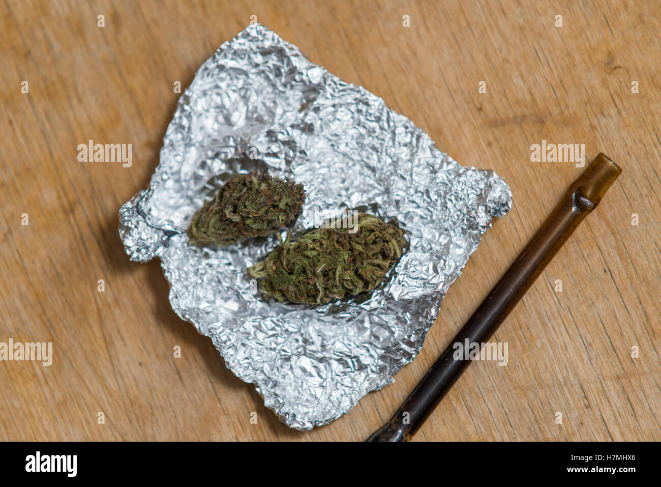 Marijuana pipe Imágenes recortadas de stock - Alamy