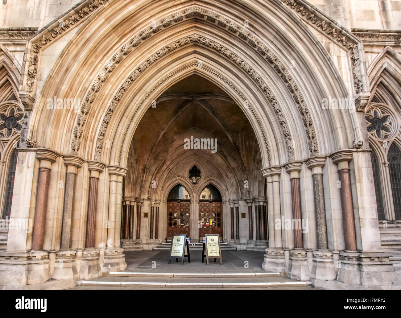 Entrance to the Royal Court of Justice, London, UK Stock Photo