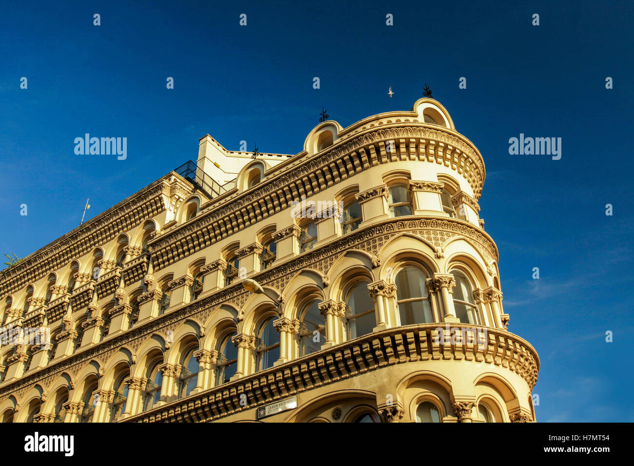Old cannon street station hi-res stock photography and images - Alamy