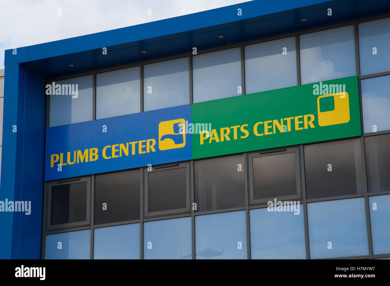 Plumb Center Parts Center trade centre signage Stock Photo Alamy