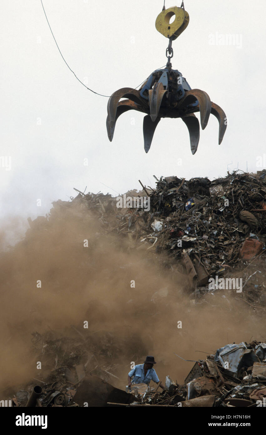 IndonesiaJava Jakarta, unloading of steel scrap in harbour Stock Photo ...