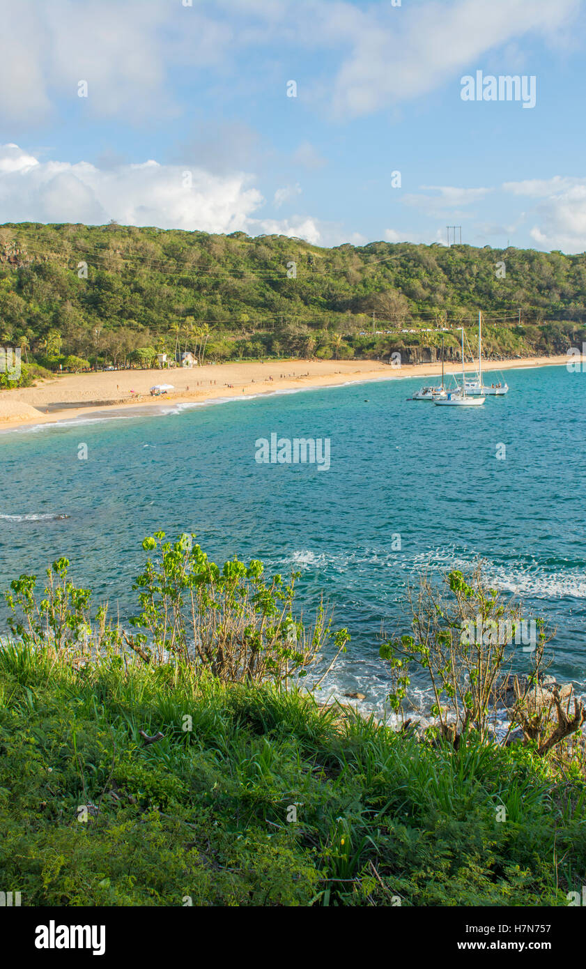 North Shore Hawaii Oahu Waimea Bay beautiful sandy cove to relax with