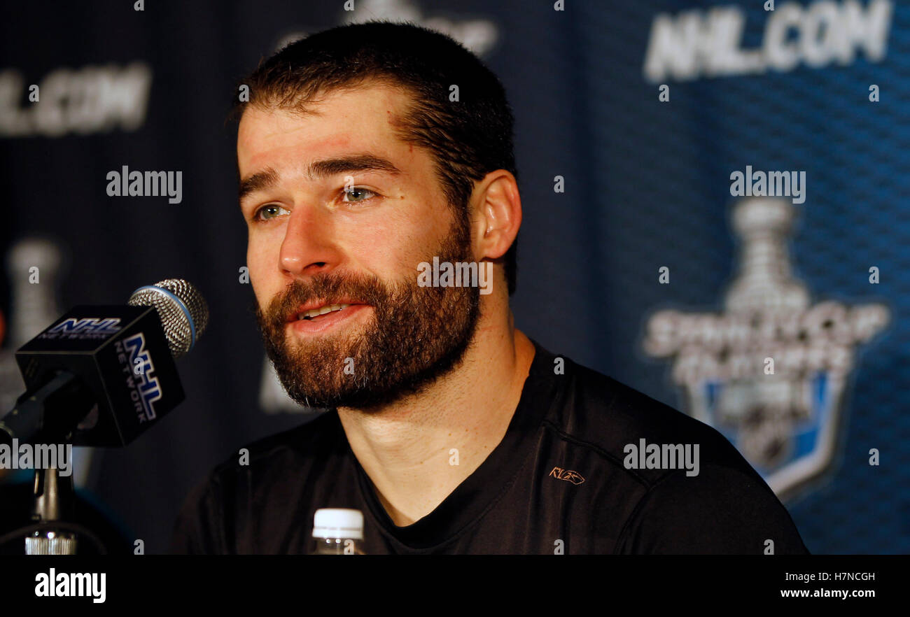 San Jose Sharks Player High Resolution Stock Photography And Images Alamy