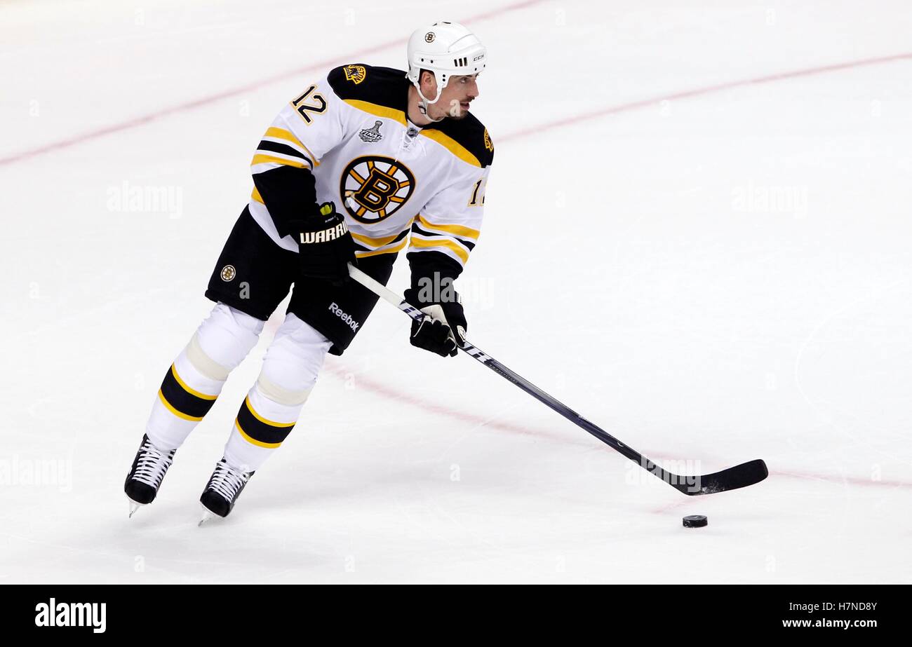 NHL Trade Rumors: Tomas Kaberle and Top 10 Available Defensemen