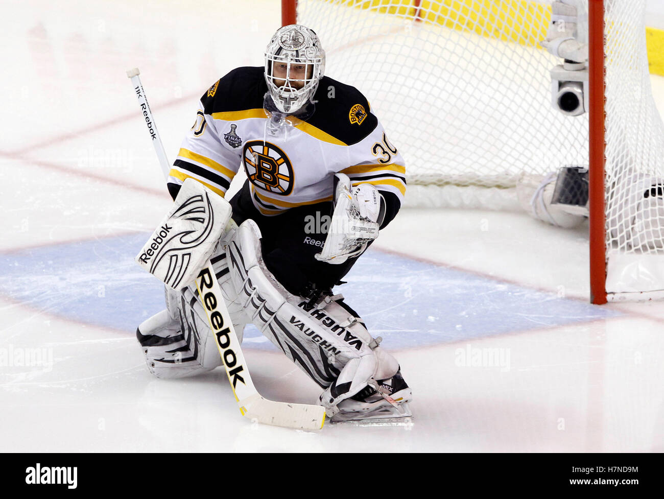 Tim thomas hi-res stock photography and images - Alamy