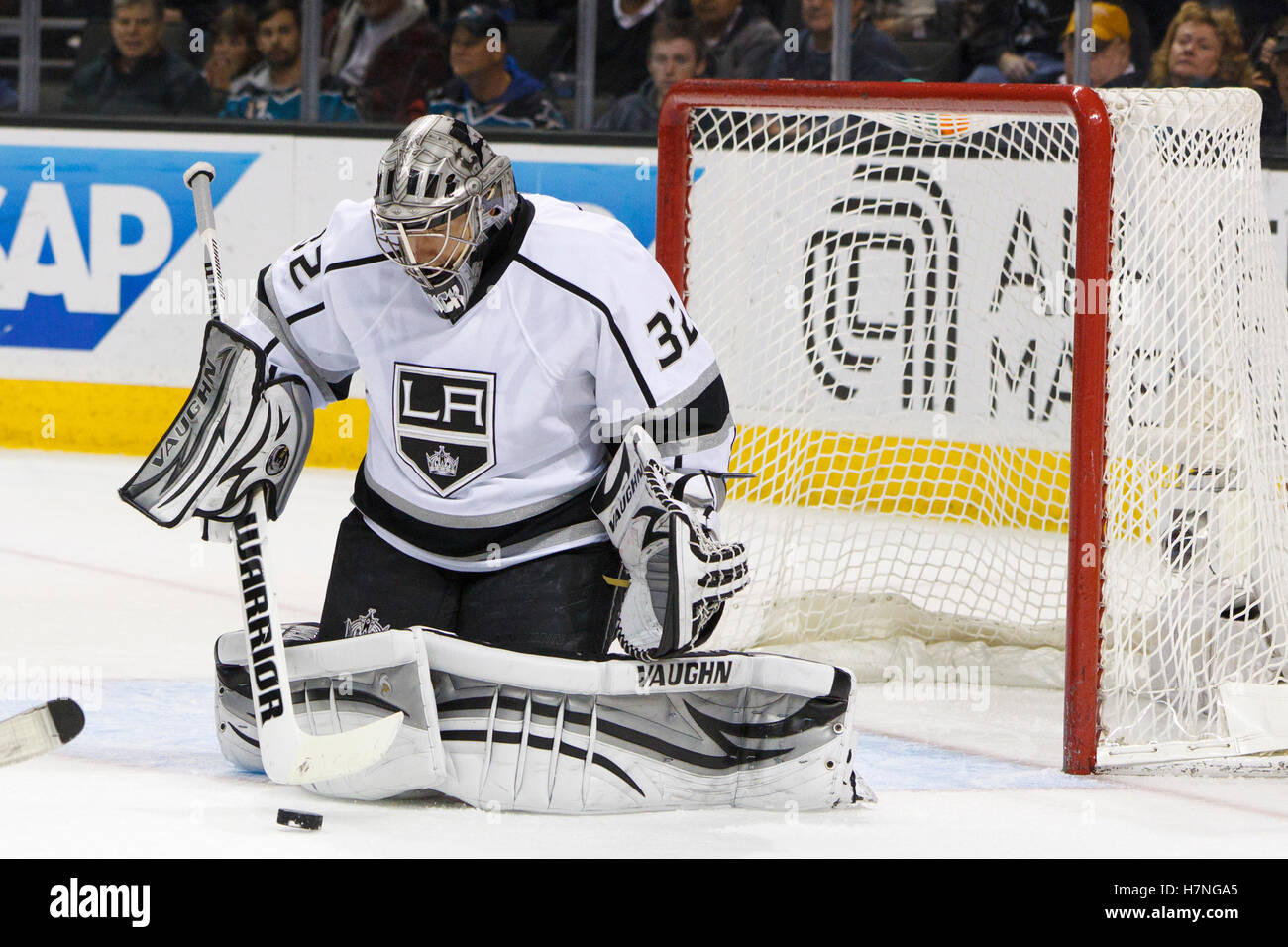 Kings goalie Jonathan Quick believes in his routine, not numbers – Orange  County Register