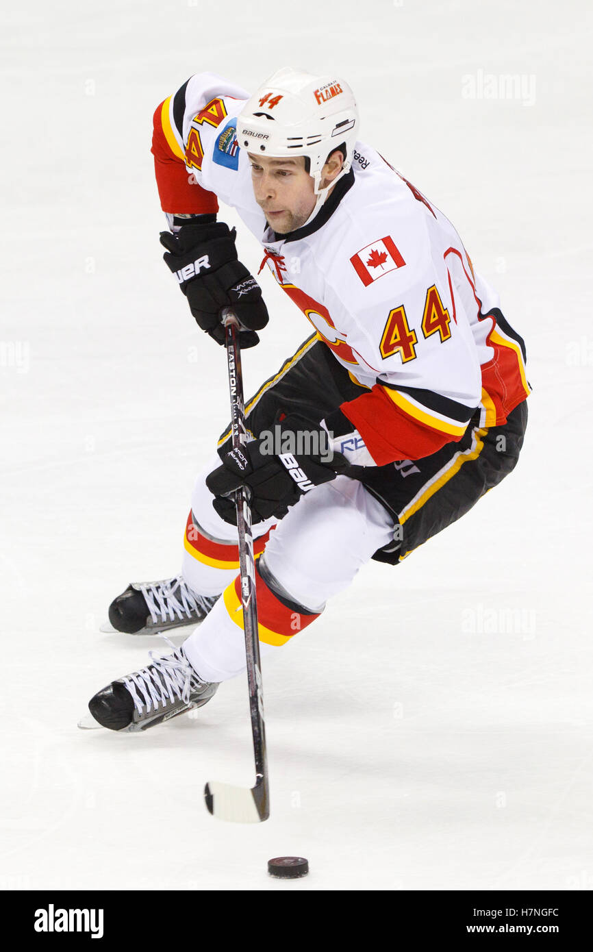 The calgary flames 2022 hi-res stock photography and images - Alamy