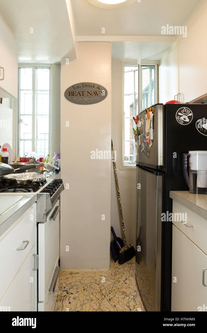 Galley Kitchen in Midtown Manhattan, NYC, USA Stock Photo Alamy