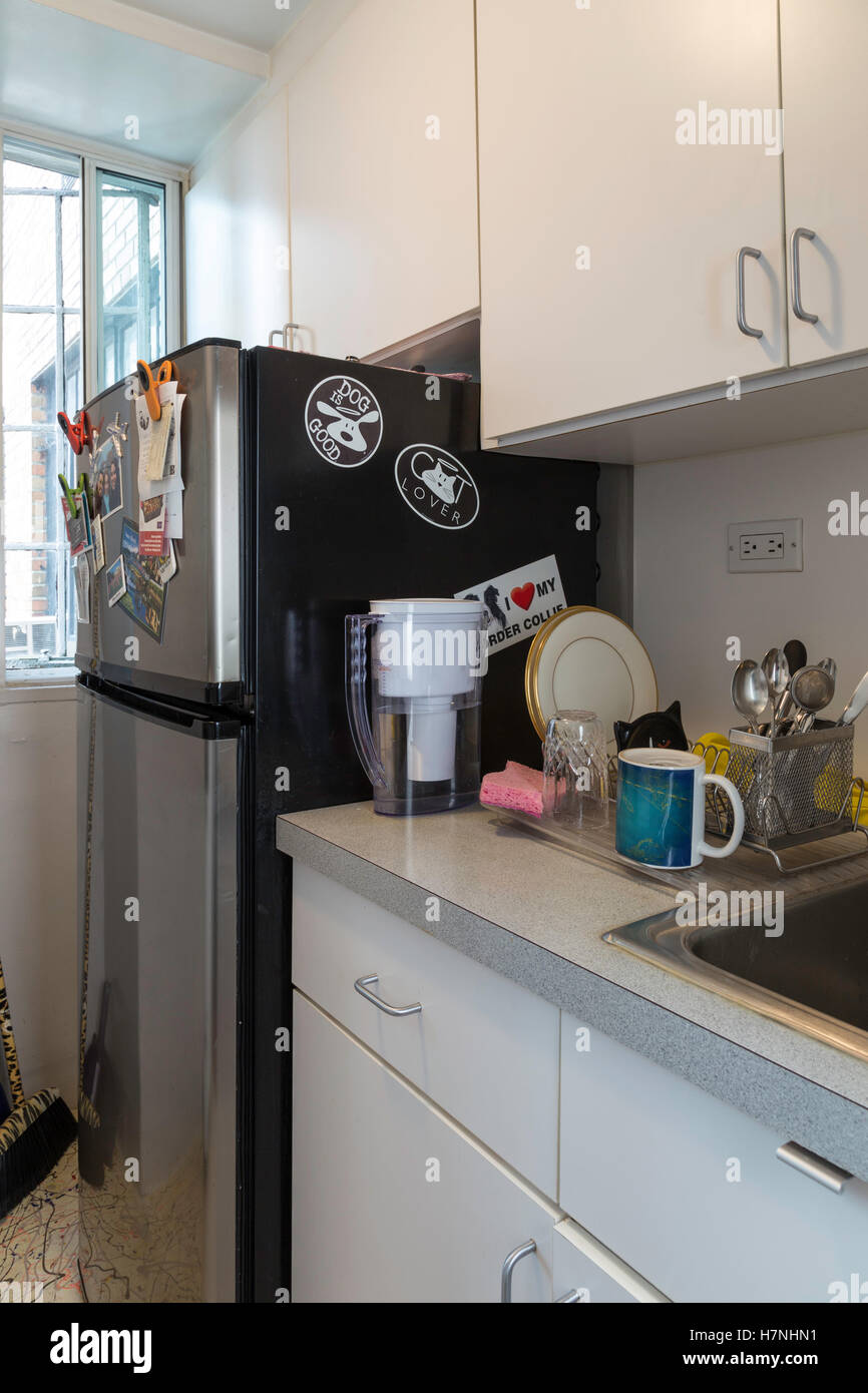 Galley Kitchen in Midtown Manhattan, NYC, USA Stock Photo Alamy