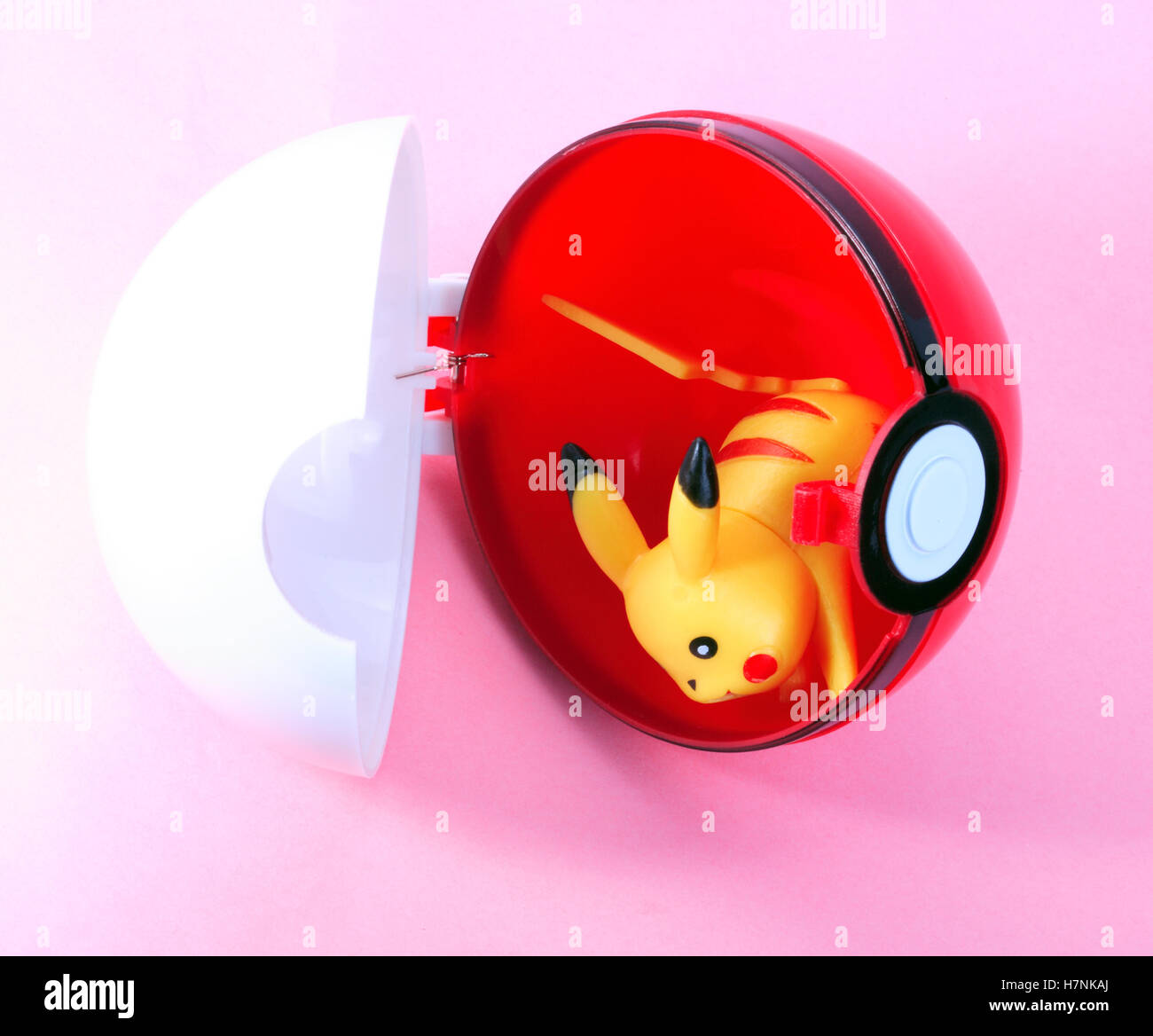 Pokemon red hi-res stock photography and images - Alamy