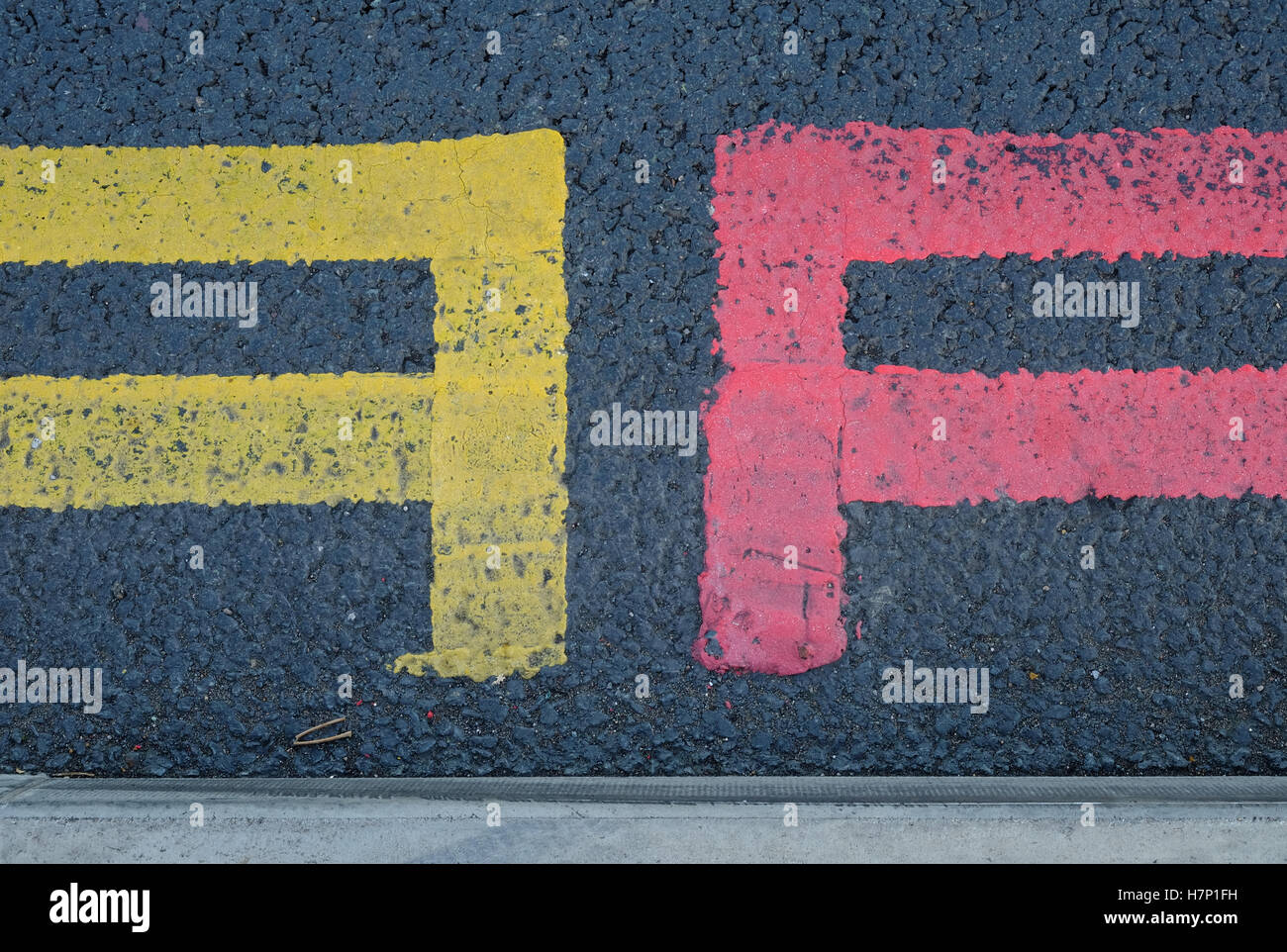 double yellow and red lines Stock Photo Alamy