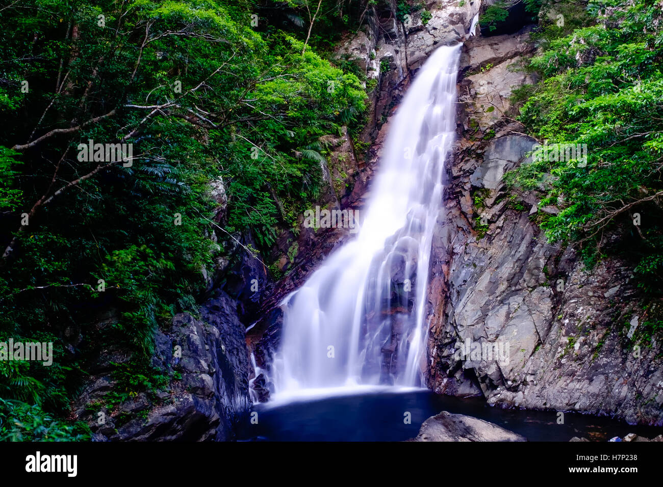 Hiji Waterfall Japan Hi res Stock Photography And Images Alamy hiji-waterfall-japan-hi-res-stock-photography-and-images-alamy