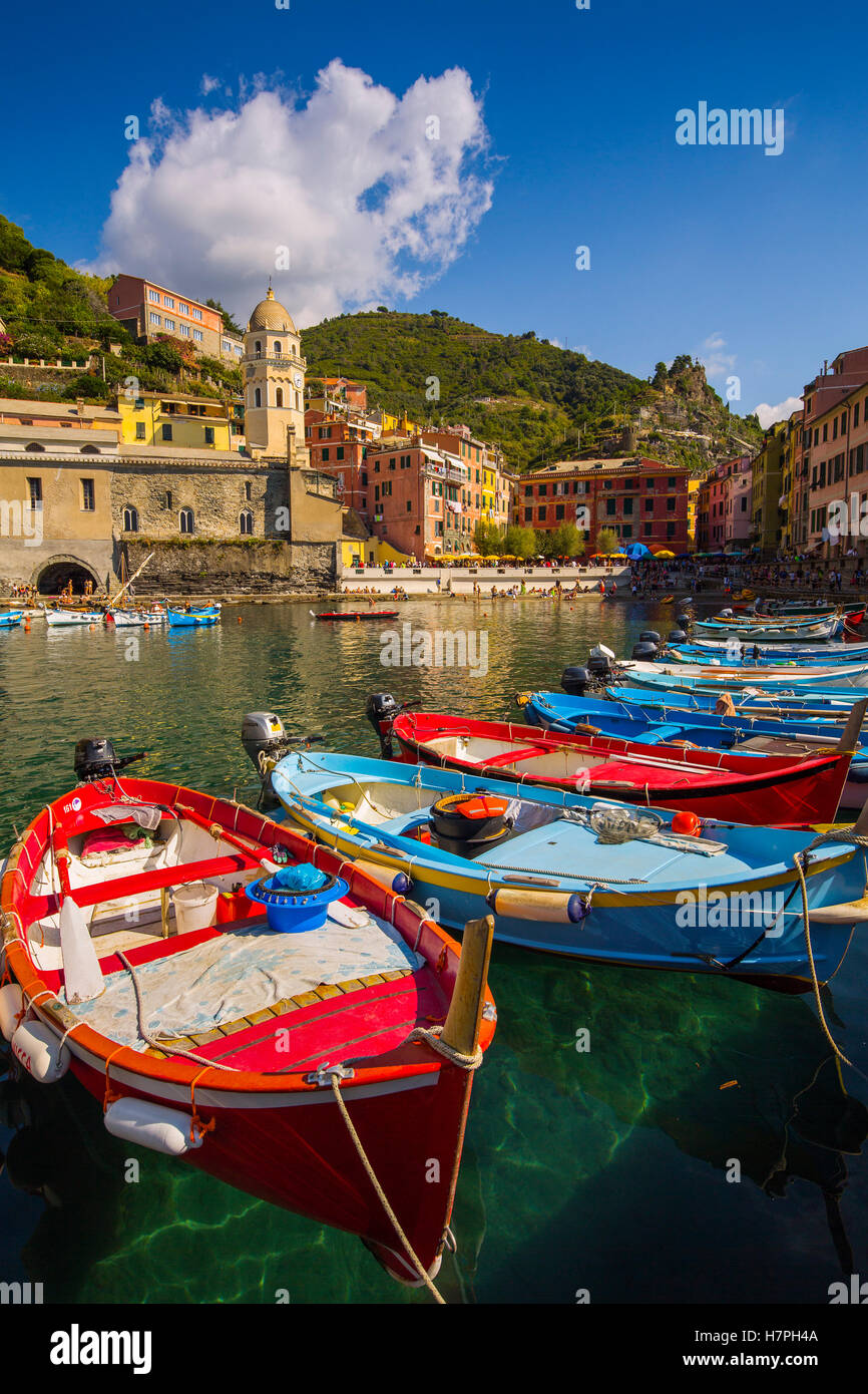 Vernazza, Riviera de Levanto, fishing village, Cinque Terre. Genoa