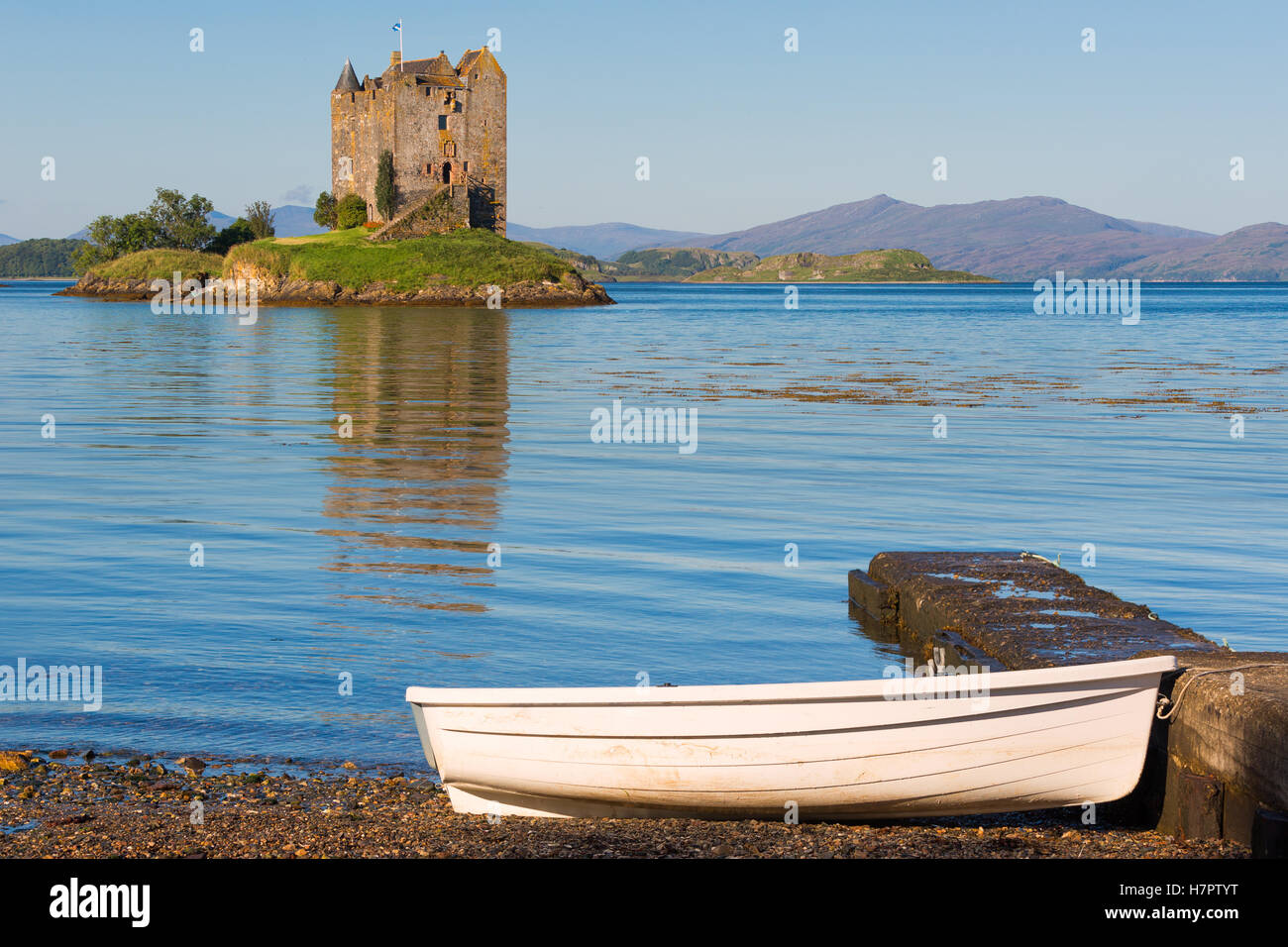 Stalker Castle, Argyll and Bute, Highlands, Loch Linnhe, Scotland, United Kingdom. View from beach/waterfront in the morning. Stock Photo