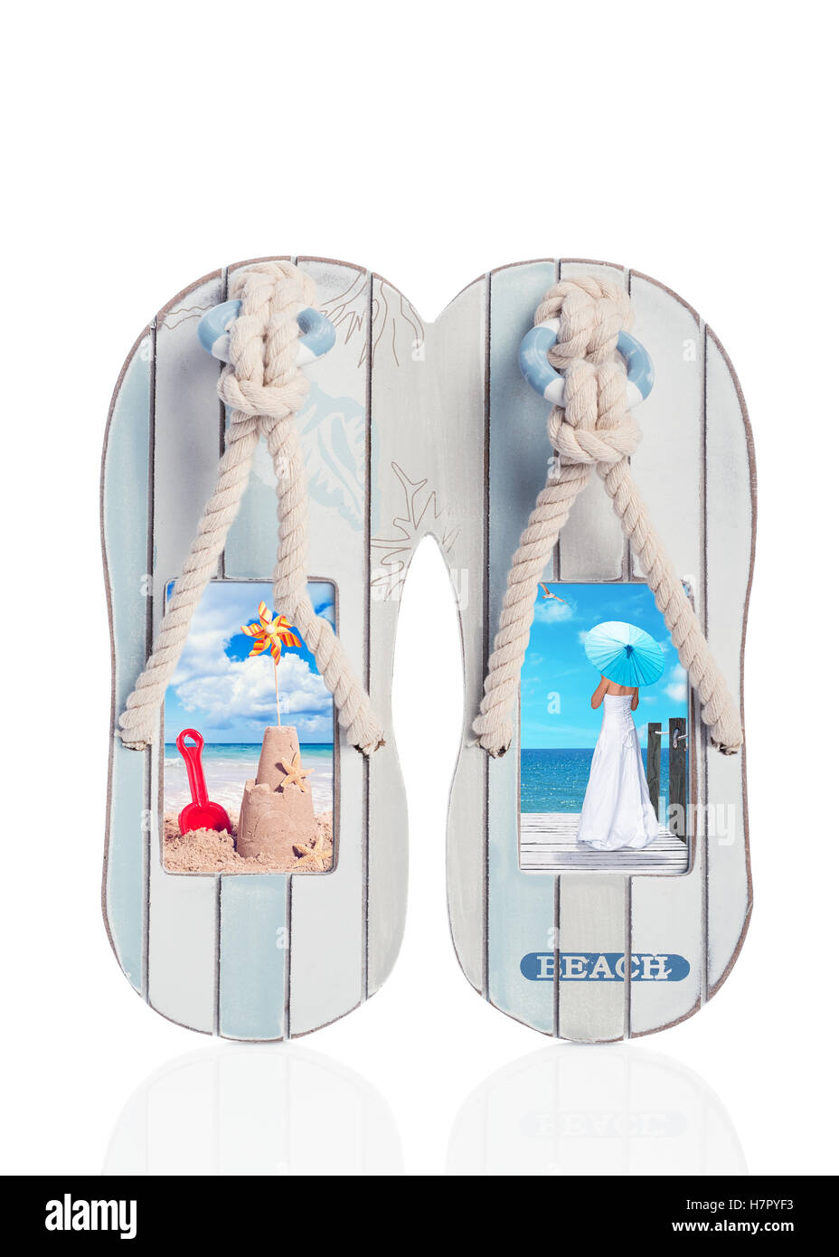 Wooden flip flop decoration with beach scenes Stock Photo Alamy