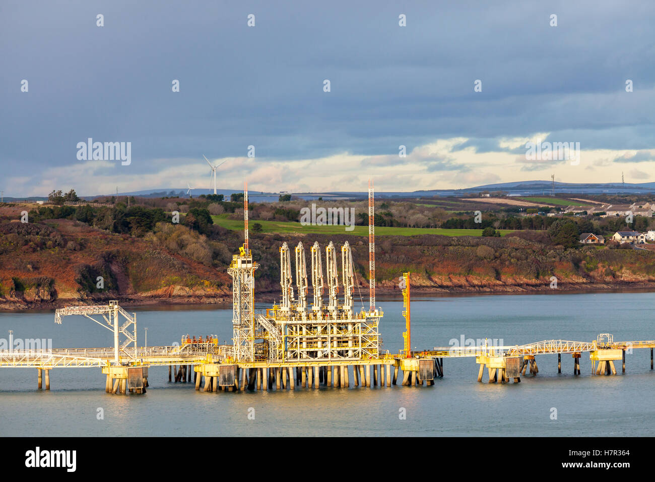 Milford Haven, Pembrokeshire, Oil and LNG terminals Stock Photo