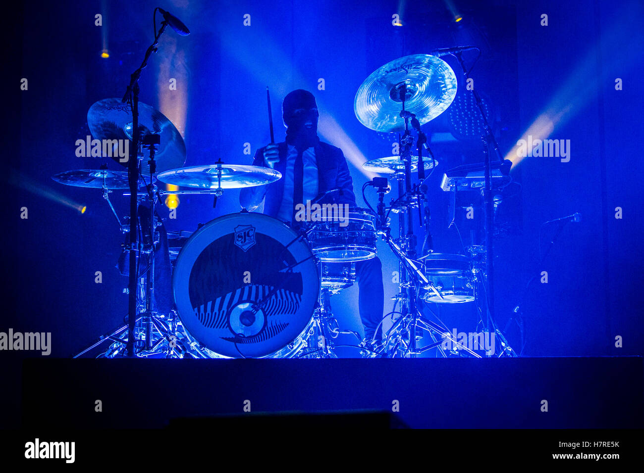 Milan, Italy. 07th Nov, 2016. Josh Dun of the american musical duo Twenty One Pilot pictured on stage as they perform at Mediolanum Forum in Assago Milan Italy. © Roberto Finizio/Pacific Press/Alamy Live News Stock Photo