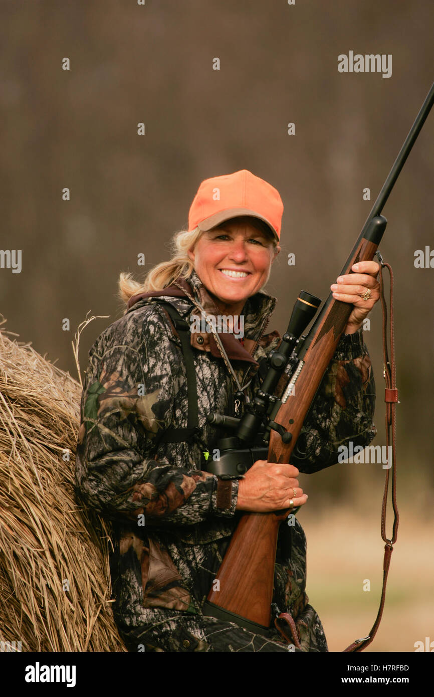 Female hunting deer Stock Photo - Alamy