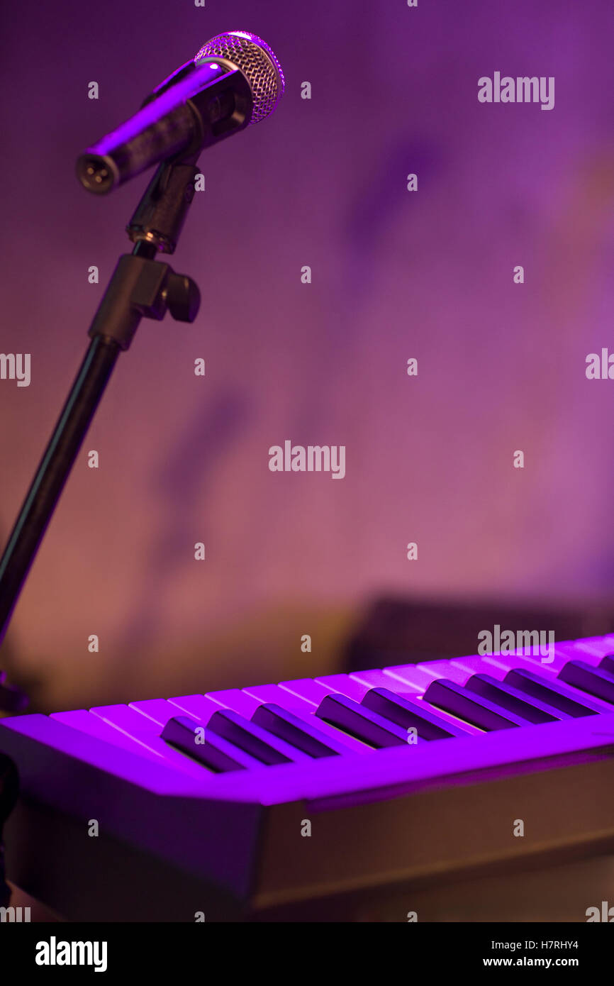 Microphone and electronic organ Stock Photo Alamy