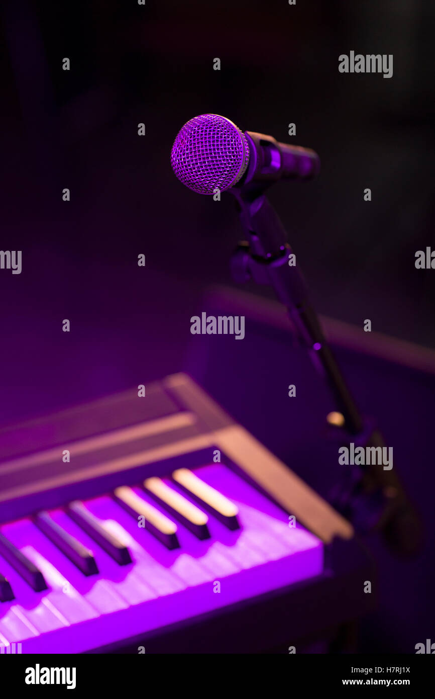 Microphone and electronic organ Stock Photo Alamy