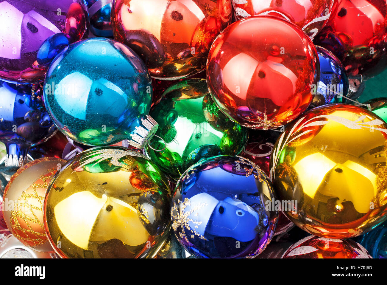 Vintage christmas ornaments hi-res stock photography and images - Alamy