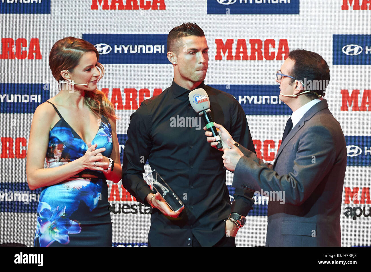 Madrid, Madrid, Spain. 7th Nov, 2016. Cristiano Ronaldo receives the