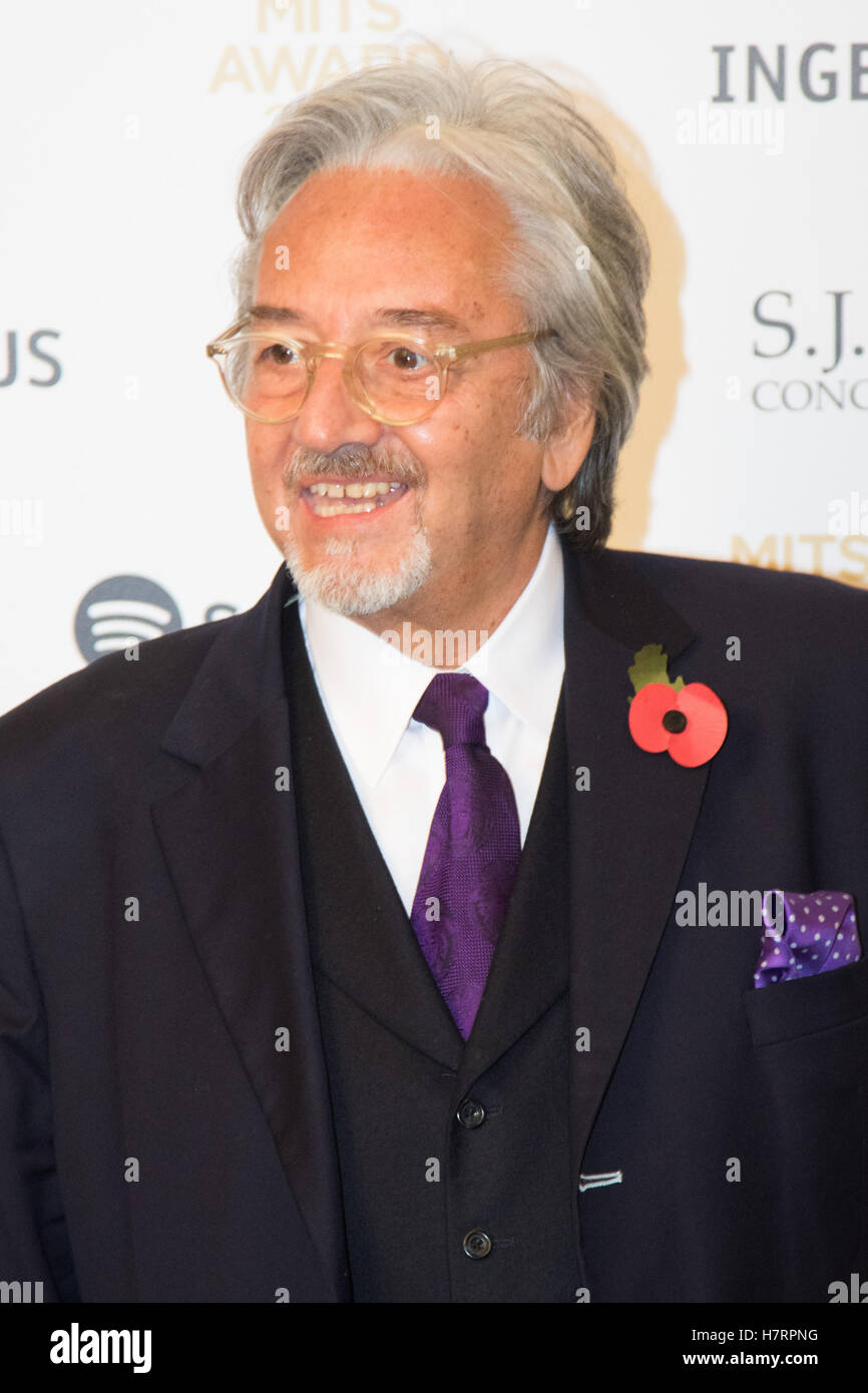 Grosvenor House Hotel, London, November 7th 2016. Luminaries from the music industry gather at the Grosvenor House Hotel for the Music Industry Awards, where this year The Who's Roger Daltrey CBE is honored with the 25th annual MITS award in support of Nordoff Robbins and The BRIT Trust. PICTURED: Rob Dickins Credit:  Paul Davey/Alamy Live News Stock Photo