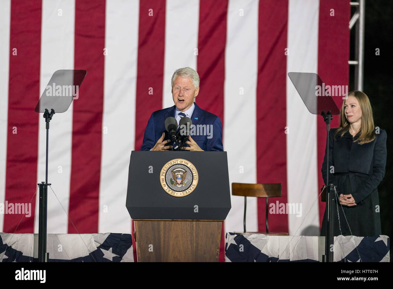 Chelsea clinton 2016 hi-res stock photography and images - Alamy