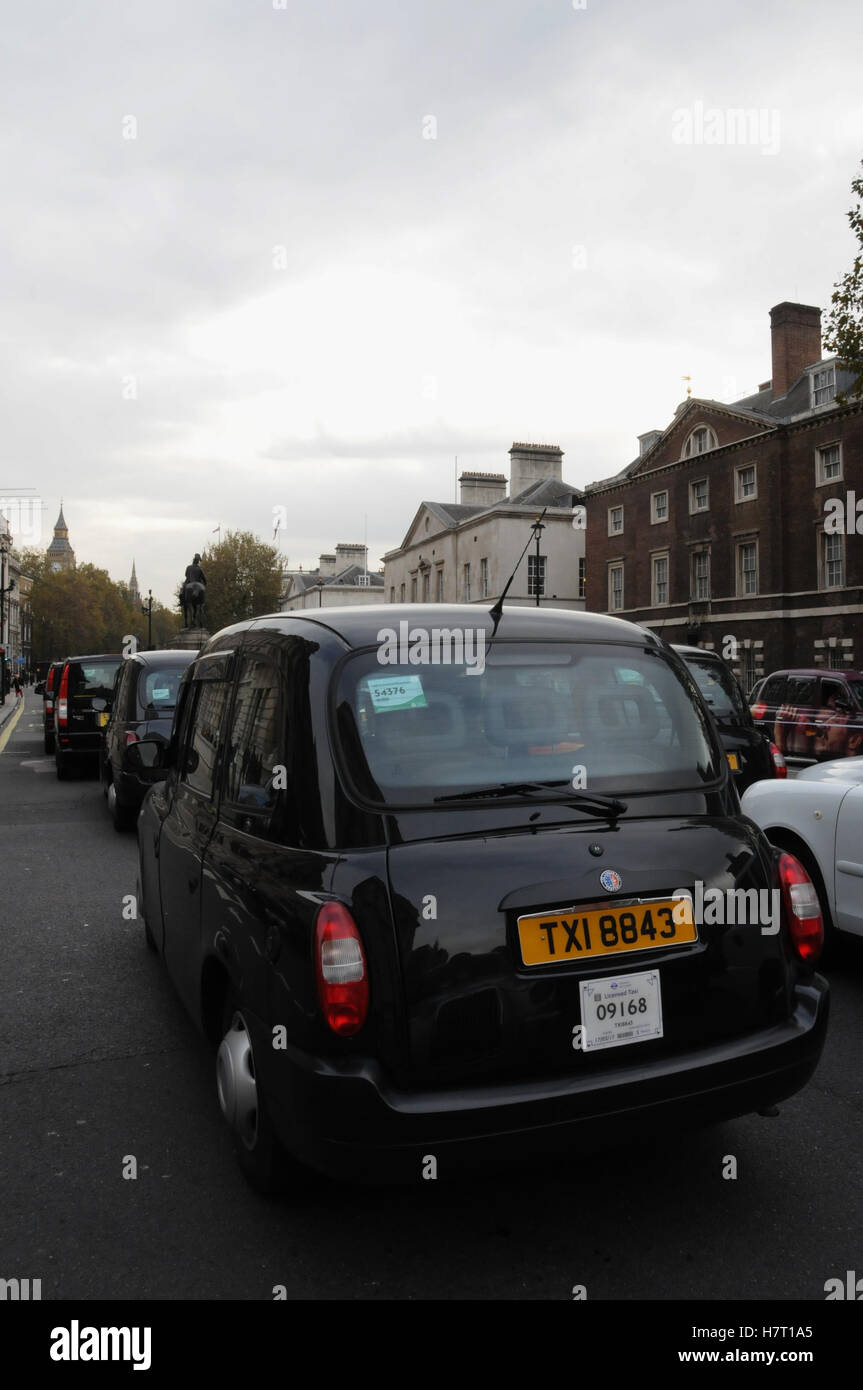 Uber Private Hire Cab Hi-res Stock Photography And Images - Alamy