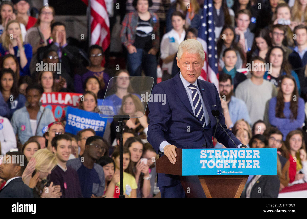 Raleigh, USA. 07th Nov, 2016. Former President Bill Clinton speaking at ...