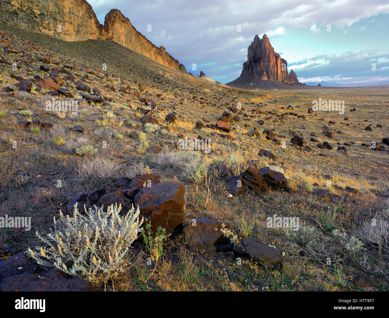 Shiprock, the basalt core of an extinct volcano, New Mexico Stock Photo