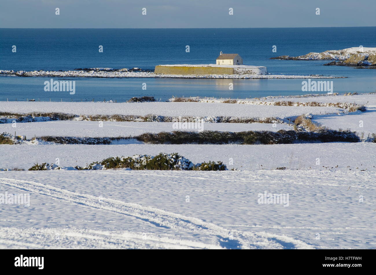 Church in the Sea, Porth Cwyfan Beach, Aberffraw, Anglesey. Stock Photo