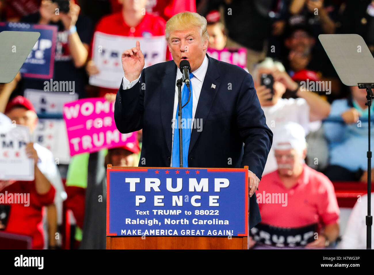 Donald Trump Campaigns for President in North Carolina Stock Photo - Alamy