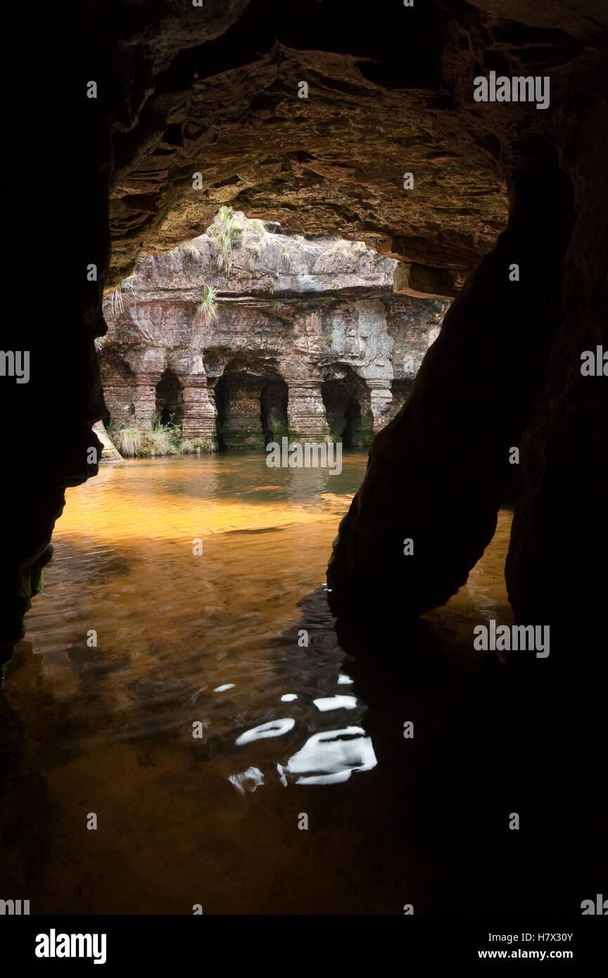 Caves caused by erosion of silica-based rock, Mount Roraima, Venezuela ...