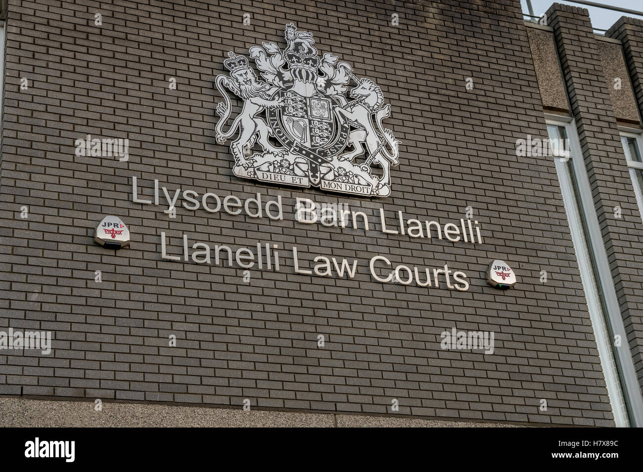The exterior of Llanelli Law Courts Stock Photo Alamy