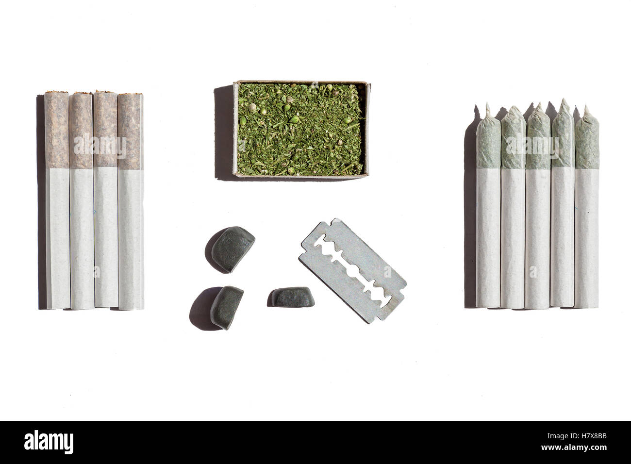 Light Cigarettes High Resolution Stock Photography And Images Alamy Light Cigarettes High Resolution Stock Photography And Images Alamy