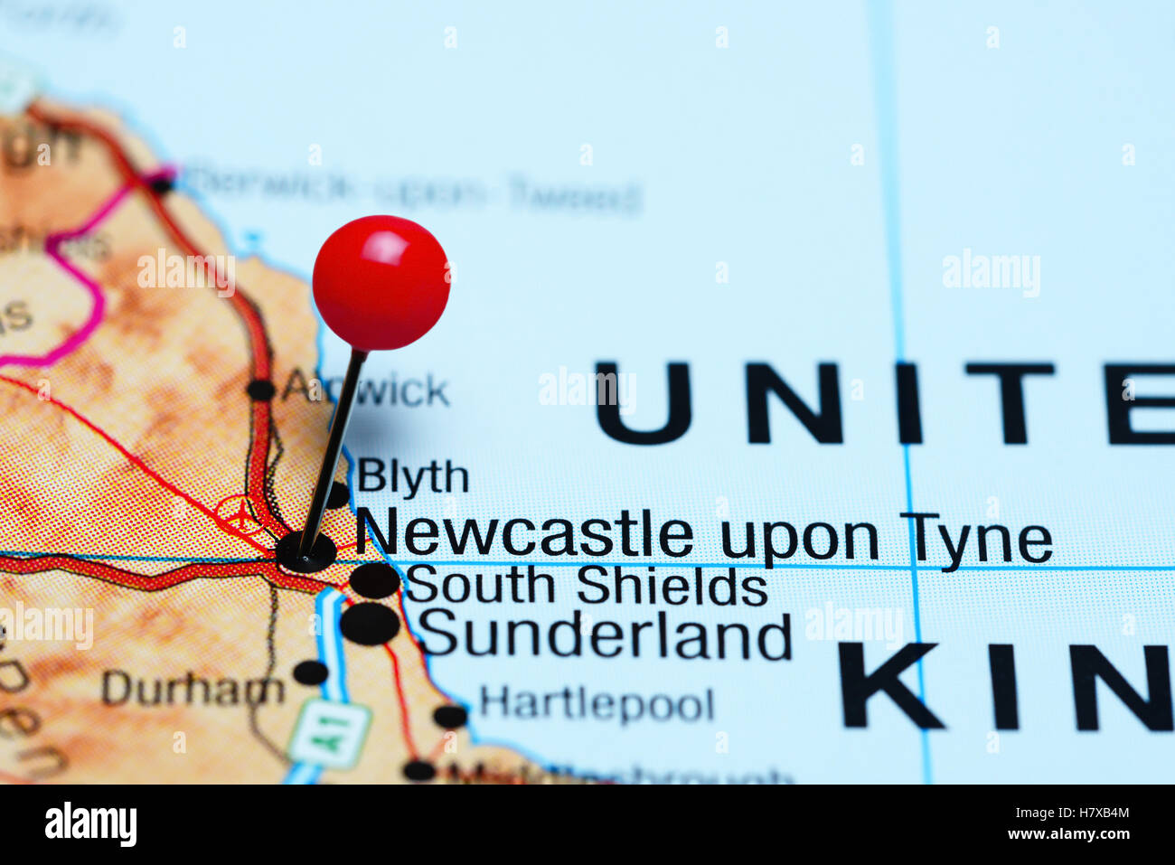 Newcastle Upon Tyne Pinned On A Map Of Uk H7XB4M 