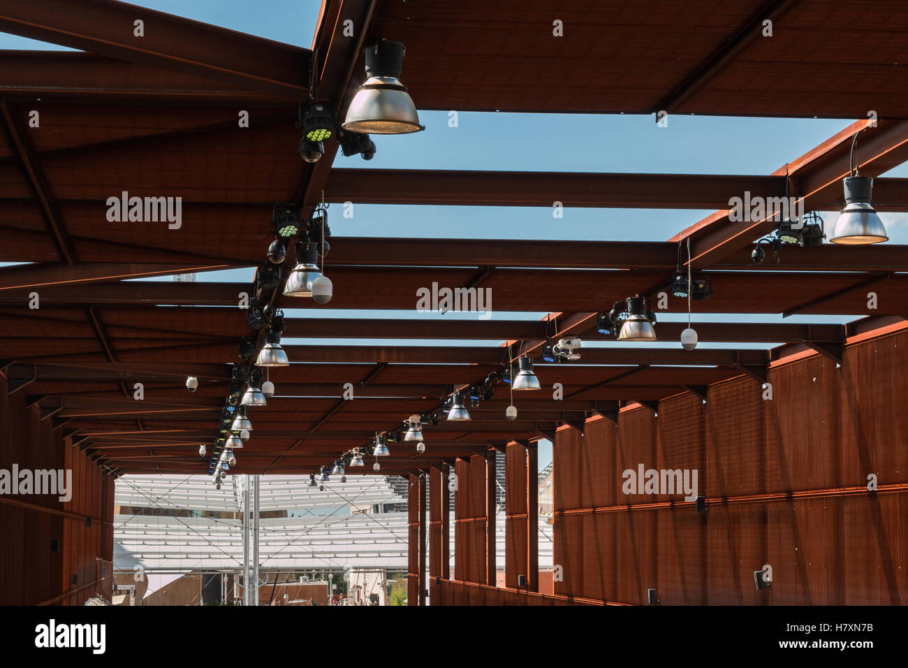 Industrial pavilion wooden roof structure hi-res stock photography and  images - Alamy