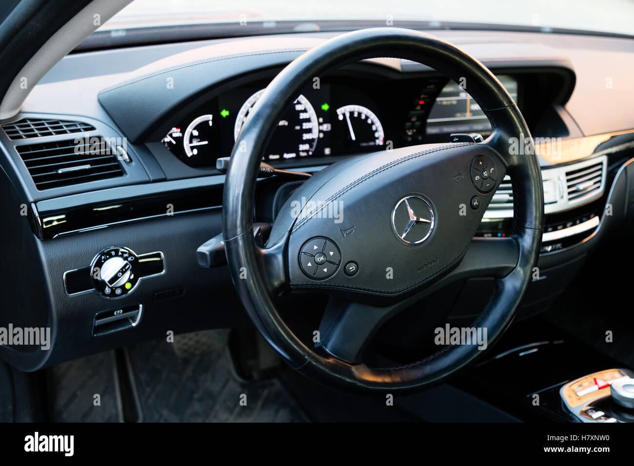 Interior Designo Of Used Mercedes Benz S Class S350 Long